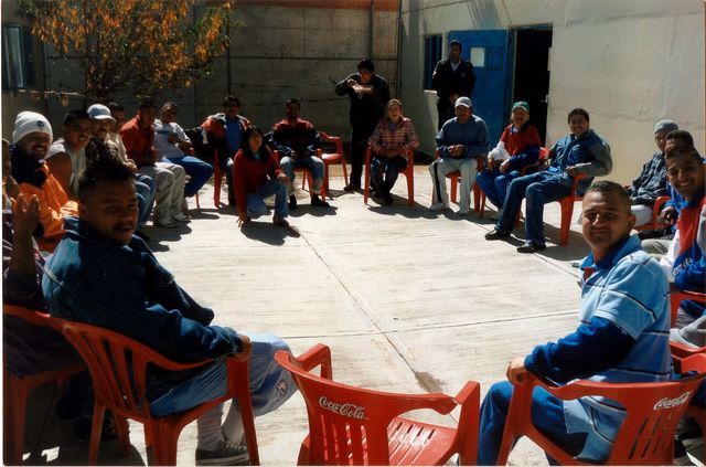 Convivio con los internos.